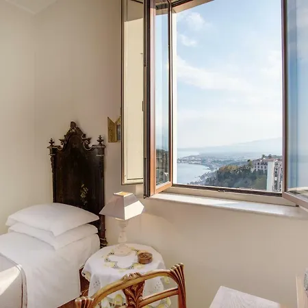 Skyline Appartament Таормина