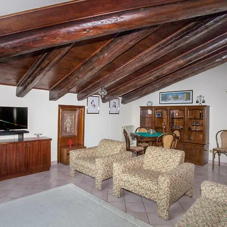 Апартаменты Skyline Appartament *